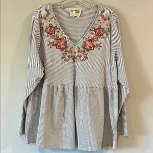 Savanna Jane - 2X, Striped Floral V-Neck Blouse